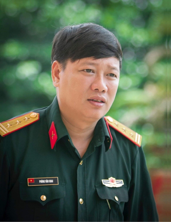 Nhà văn Phùng Văn Khai